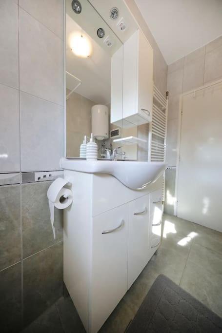 Luxury Apartment Petra With Private Pool زادار المظهر الخارجي الصورة