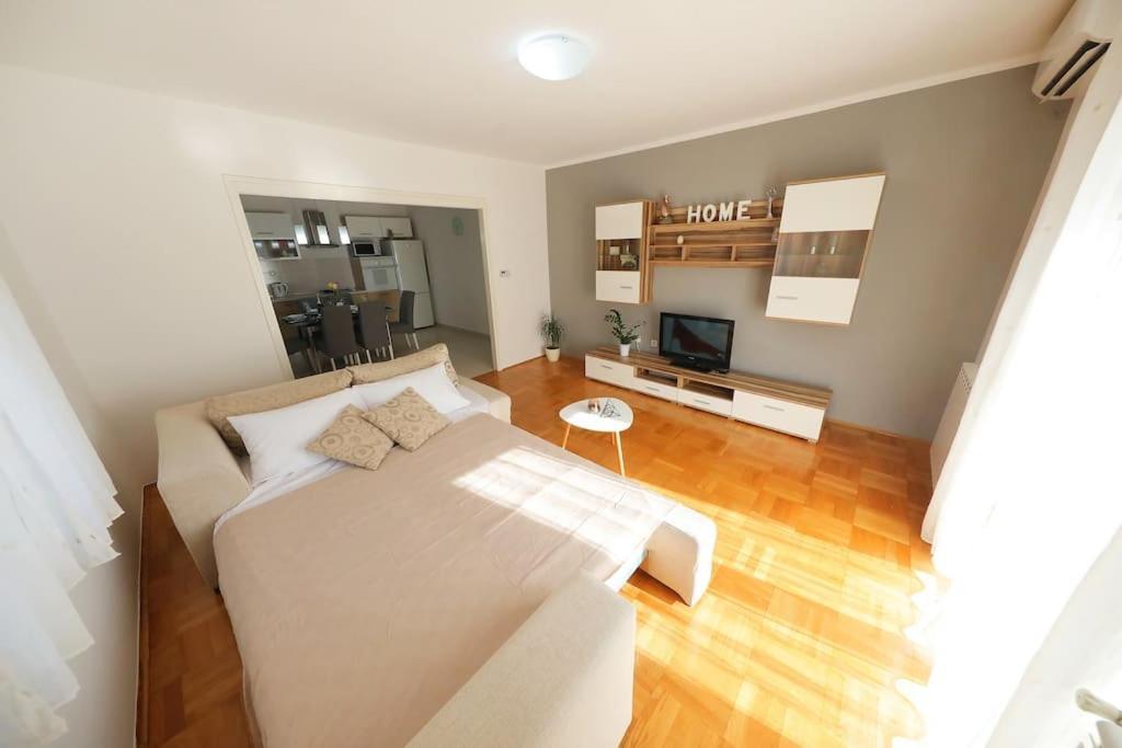 Luxury Apartment Petra With Private Pool زادار المظهر الخارجي الصورة