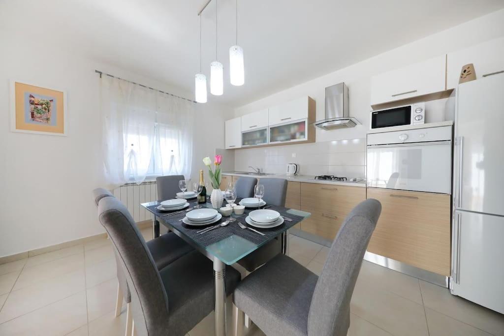 Luxury Apartment Petra With Private Pool زادار المظهر الخارجي الصورة